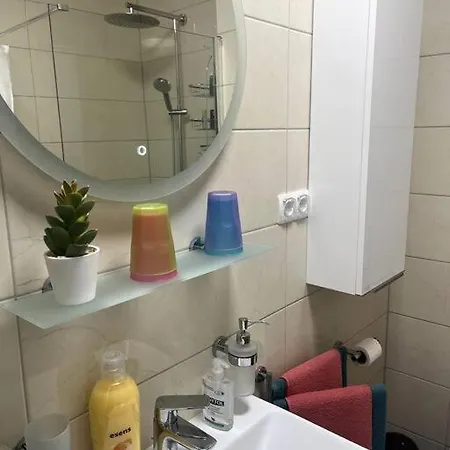Lamare Apartment *