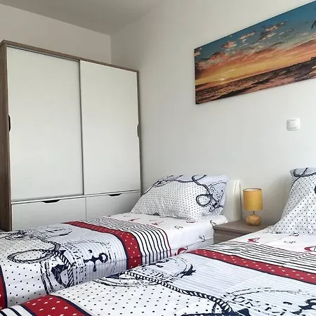 Lamare Apartment