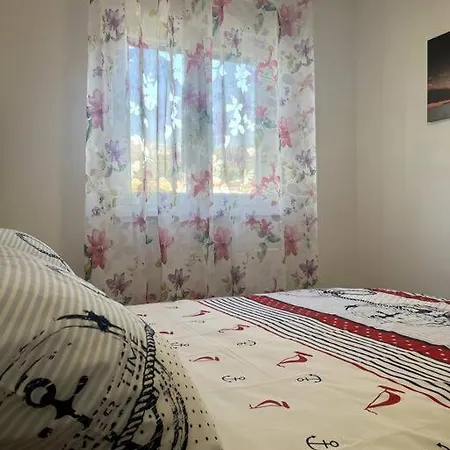 Apartment Lamare